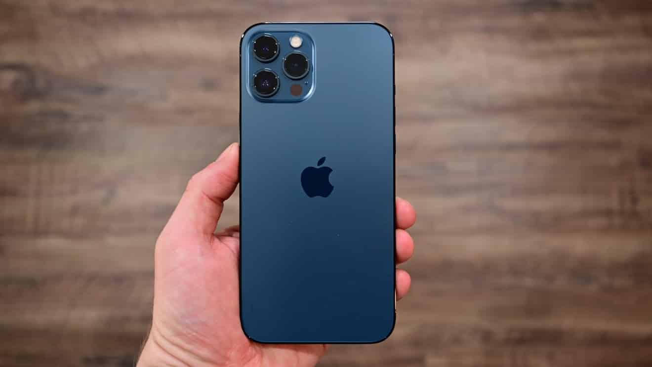 Menarik, Inilah Kelebihan & Kekurangan Apple iPhone 12 Dengan Kamera Menarik